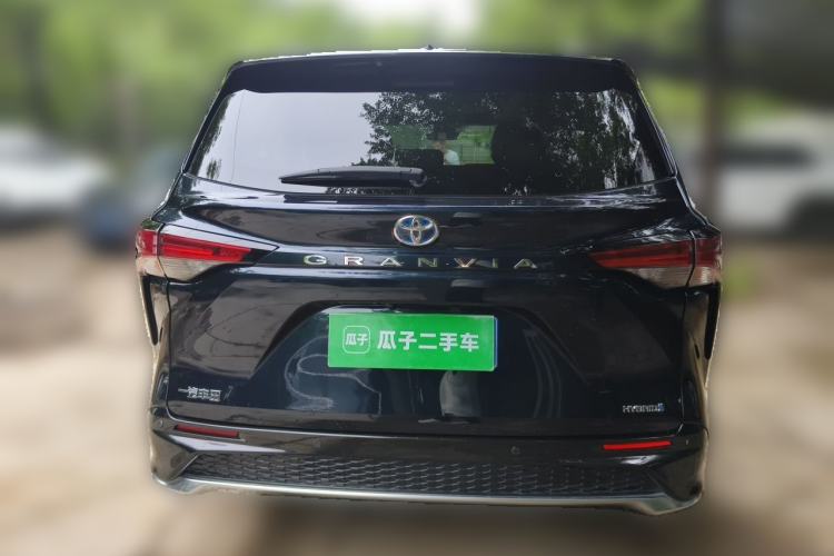 Used Toyota Granvia 2022 2.5L Hybrid Premium Edition Rear