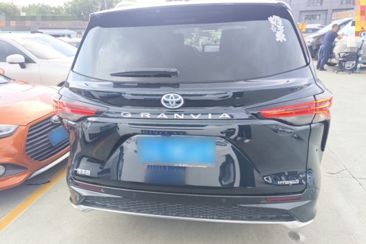 Used Toyota Granvia 2022 2.5L Hybrid Flagship Edition Rear