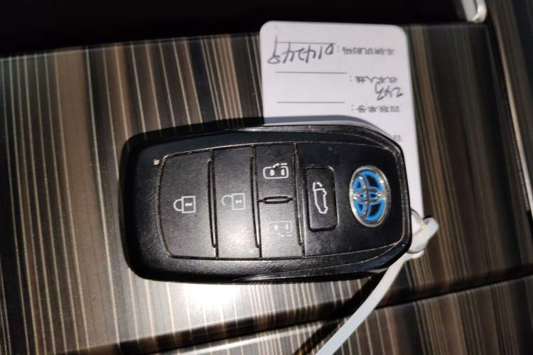 Used Toyota Granvia 2022 2.5L Hybrid Flagship Edition Vehicle Key