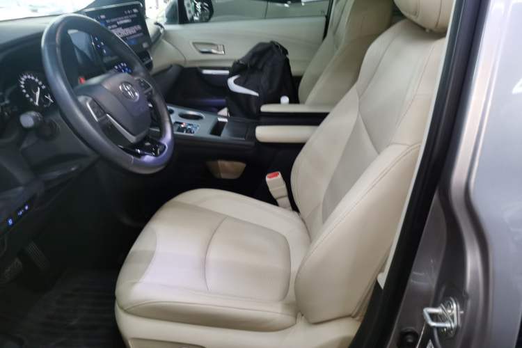 Used Toyota Granvia 2022 2.5L Hybrid Prestige Edition Left Front Seat