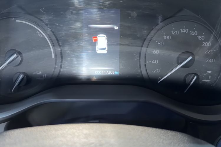 Used Toyota Granvia 2022 2.5L Hybrid Prestige Edition Odometer Close Up