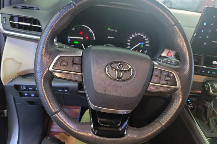 Used Toyota Granvia 2022 2.5L Hybrid Prestige Edition Steering Wheel