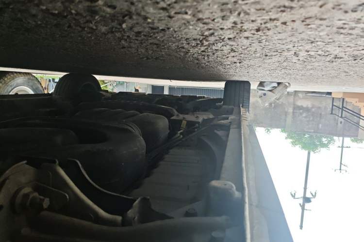 Used Toyota Granvia  Chassis Rear Left