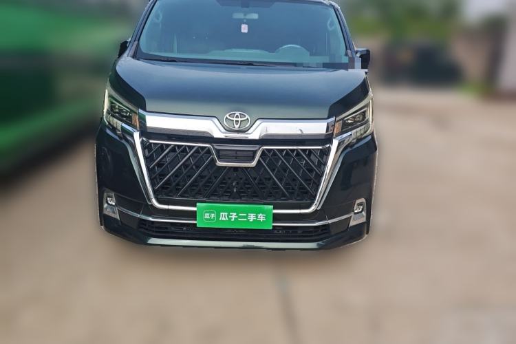 Used Toyota Granvia  Front