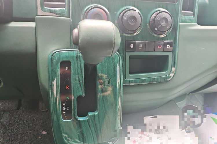 Used Toyota Granvia  Gear Lever