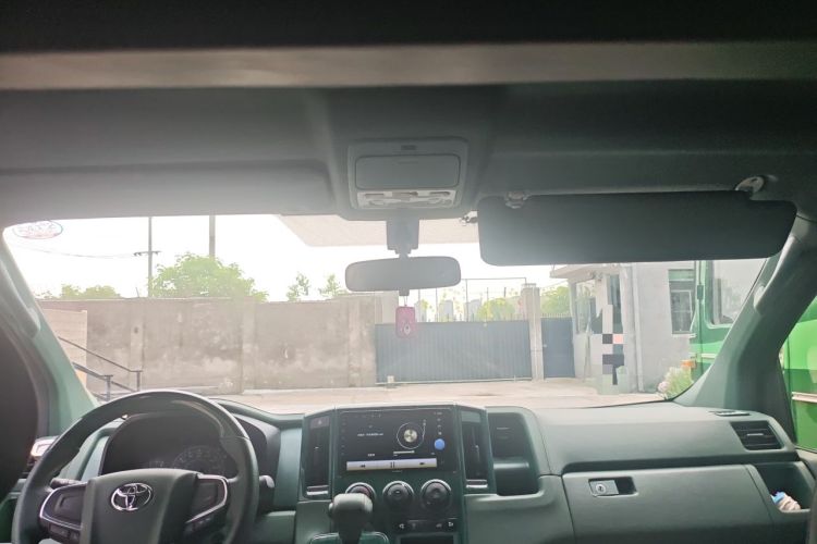Used Toyota Granvia  Headliner