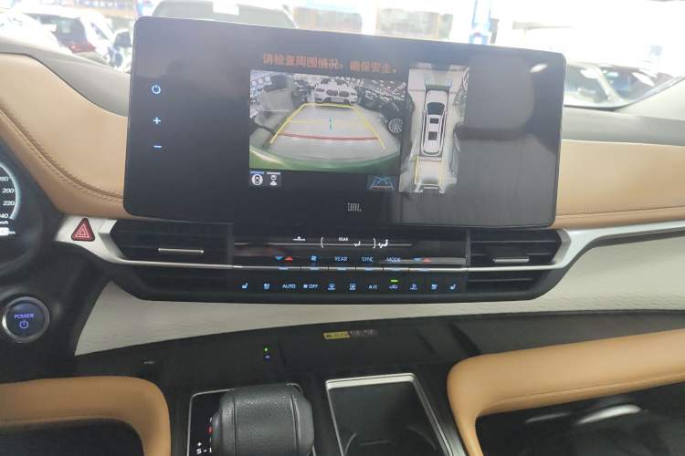 Used Toyota Granvia 2022 2.5L Hybrid Flagship Edition Audio And AC Panel