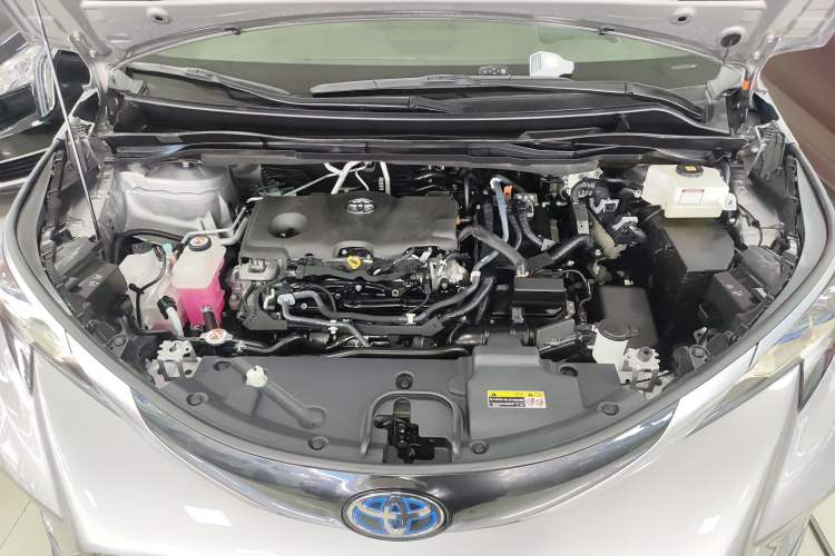 Used Toyota Granvia 2022 2.5L Hybrid Flagship Edition Engine Bay