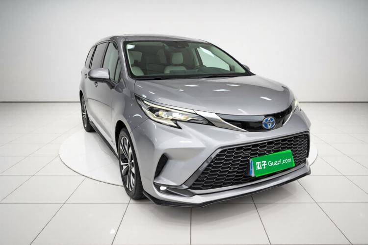 Used Toyota Granvia 2022 2.5L Hybrid Flagship Edition Exterior 1