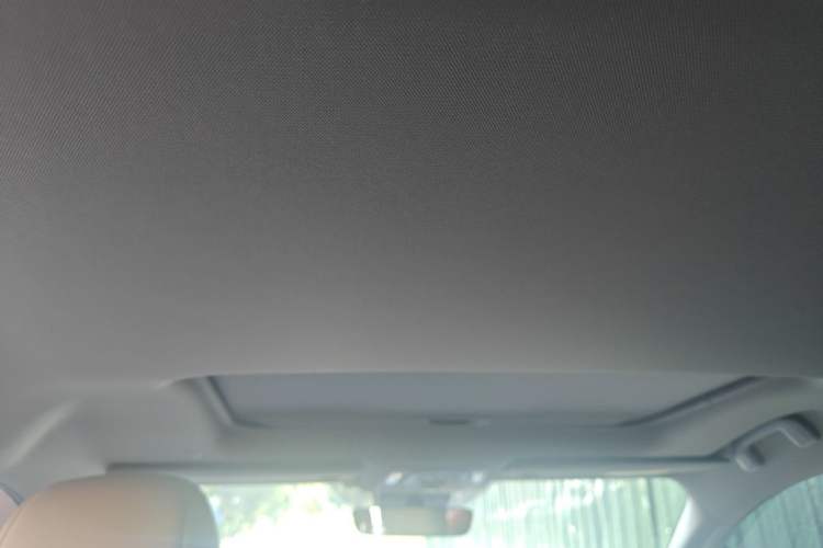 Used Toyota Granvia 2022 2.5L Hybrid Premium Edition Headliner