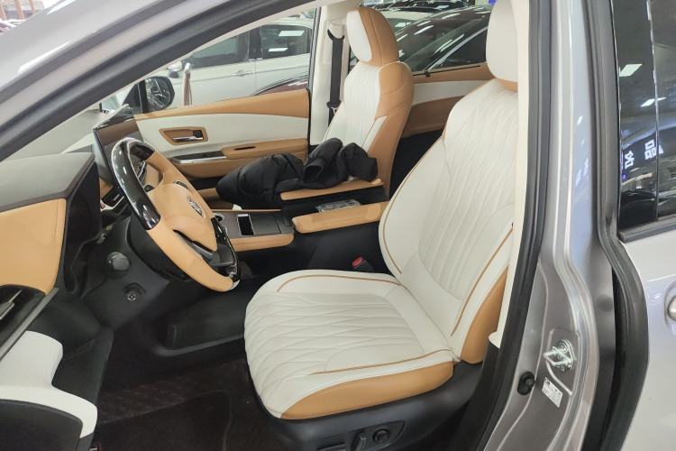 Used Toyota Granvia 2022 2.5L Hybrid Flagship Edition Left Front Seat
