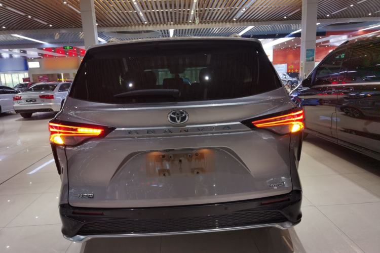 Used Toyota Granvia 2022 2.5L Hybrid Prestige Edition Rear
