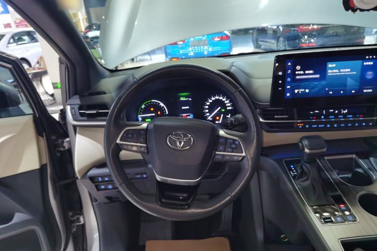 Used Toyota Granvia 2022 2.5L Hybrid Prestige Edition Steering Wheel