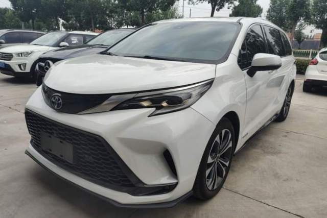 Used Toyota Granvia 2022 2.5L Hybrid Premium Edition