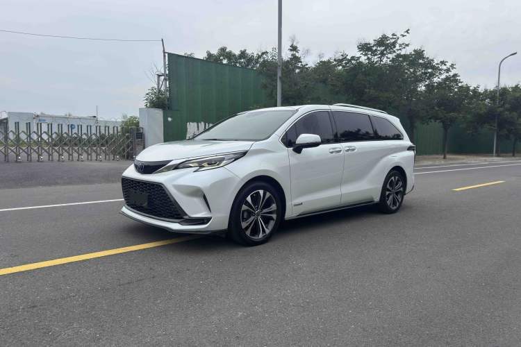 Used Toyota Granvia 2022 2.5L Hybrid Prestige Edition Guazi used car, China used car export, Used car for sale, Used  cars, Cheapest cars for sale
