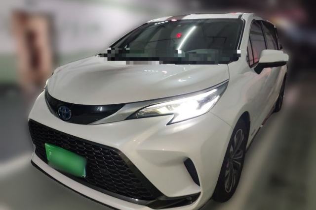 Toyota Granvia 2022 2.5L Hybrid Flagship Edition usado