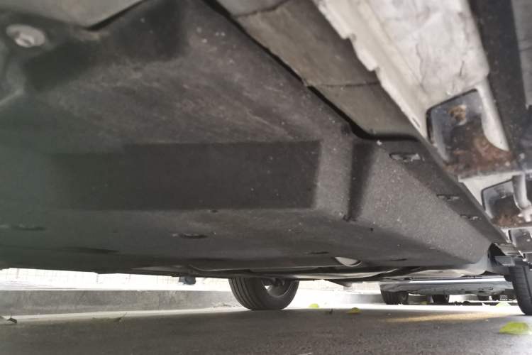 Used Toyota Granvia 2022 2.5L Hybrid Flagship Edition Chassis Front Left
