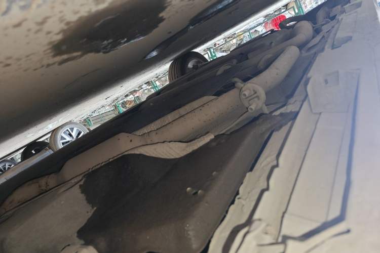 Used Toyota Granvia 2022 2.5L Hybrid Premium Edition Chassis Front Right