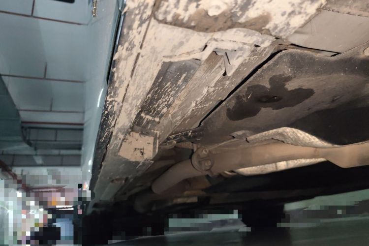 Used Toyota Granvia 2022 2.5L Hybrid Flagship Edition Chassis Front Right