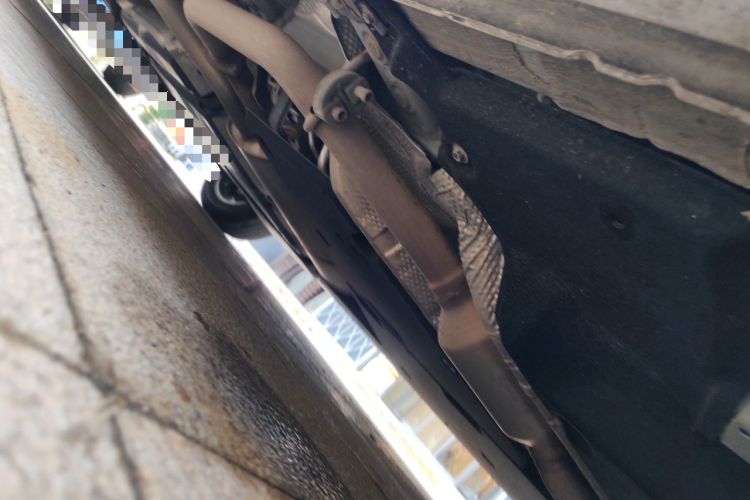 Used Toyota Granvia 2022 2.5L Hybrid Premium Edition Chassis Front Right