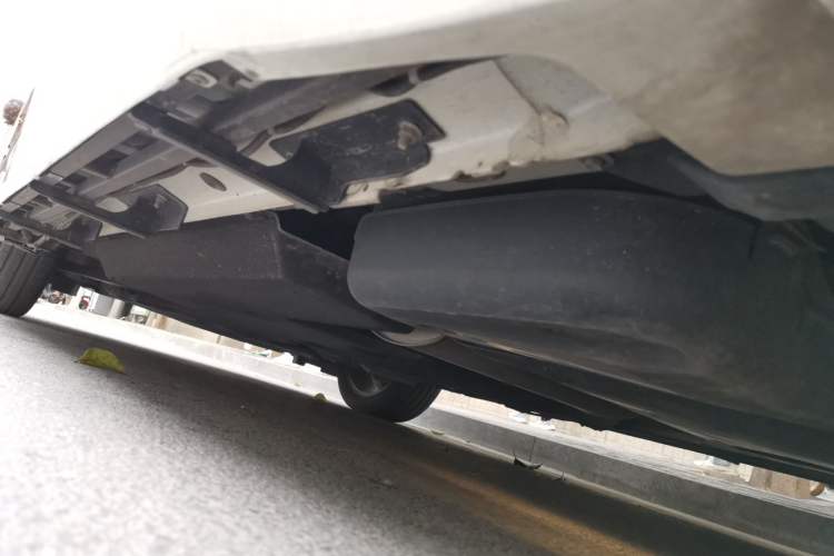 Used Toyota Granvia 2022 2.5L Hybrid Flagship Edition Chassis Rear Left