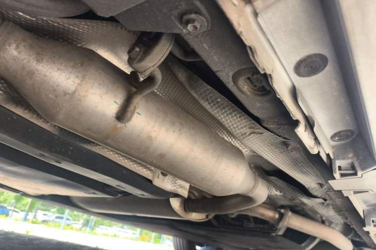 Used Toyota Granvia 2022 2.5L Hybrid Flagship Edition Chassis Rear Right