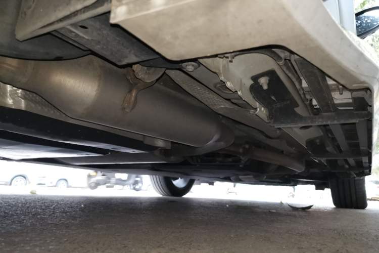 Used Toyota Granvia 2022 2.5L Hybrid Flagship Edition Chassis Rear Right