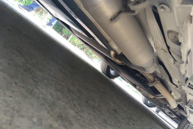 Used Toyota Granvia 2022 2.5L Hybrid Flagship Edition Chassis Rear Right
