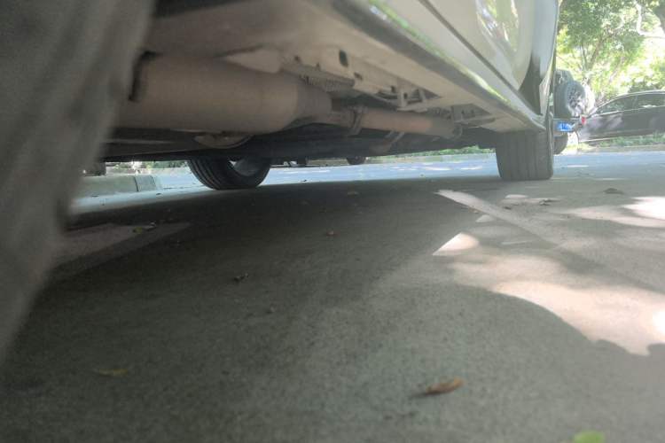 Used Toyota Granvia 2022 2.5L Hybrid Premium Edition Chassis Rear Right