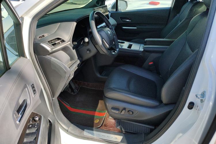 Used Toyota Granvia 2022 2.5L Hybrid Flagship Edition Driver Seat