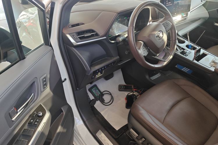 Used Toyota Granvia 2022 2.5L Hybrid Flagship Edition Driver Seat