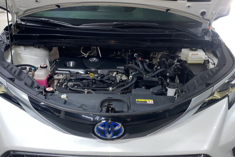 Used Toyota Granvia 2022 2.5L Hybrid Prestige Edition Engine Bay