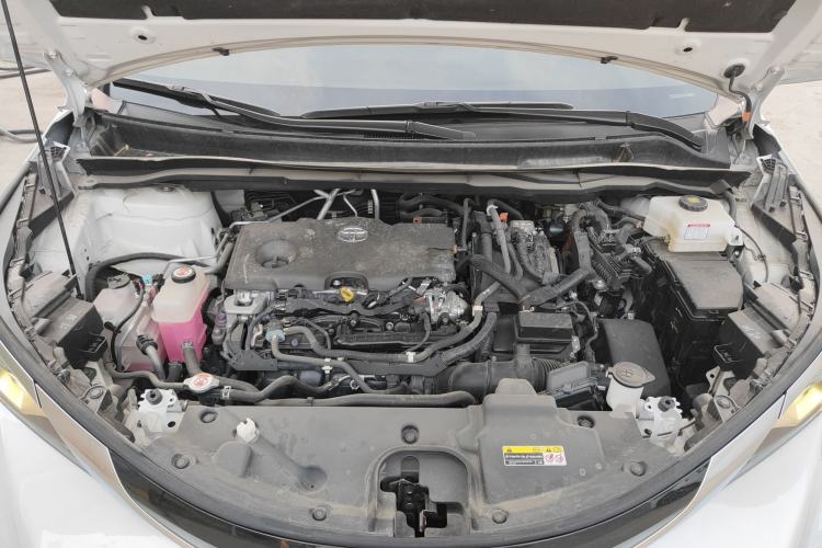 Used Toyota Granvia 2022 2.5L Hybrid Flagship Edition Engine Bay