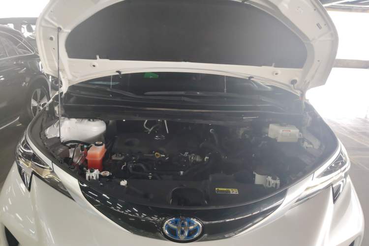 Used Toyota Granvia 2022 2.5L Hybrid Flagship Edition Engine Bay