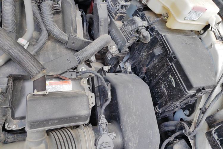 Used Toyota Granvia 2022 2.5L Hybrid Premium Edition Engine Bay Left