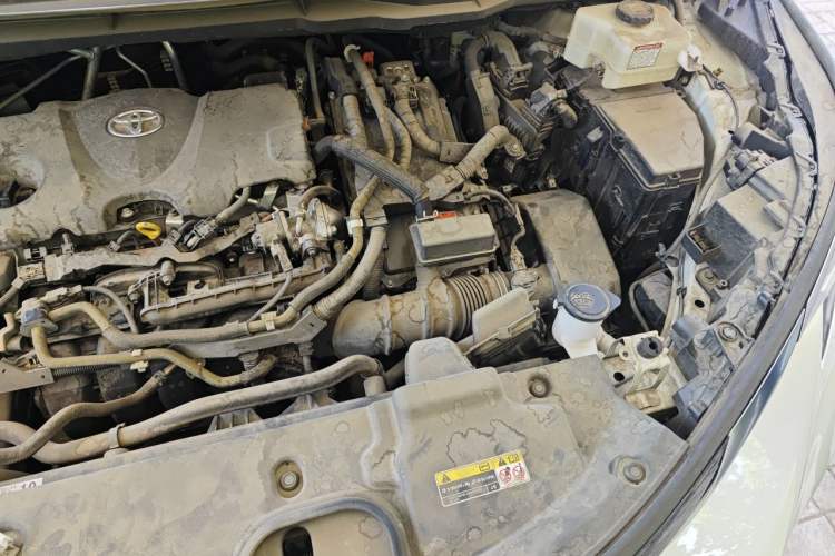 Used Toyota Granvia 2022 2.5L Hybrid Premium Edition Engine Bay Left