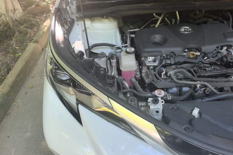 Used Toyota Granvia 2022 2.5L Hybrid Premium Edition Engine Bay Right