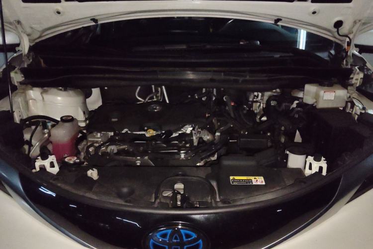 Used Toyota Granvia 2022 2.5L Hybrid Flagship Edition Engine Bay