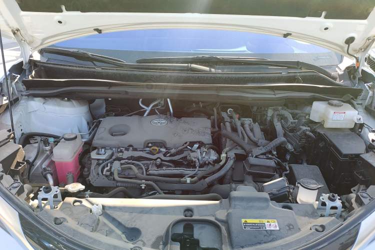 Used Toyota Granvia 2022 2.5L Hybrid Flagship Edition Engine Bay
