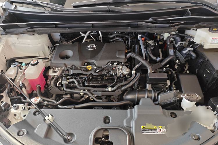Used Toyota Granvia 2022 2.5L Hybrid Flagship Edition Engine Bay