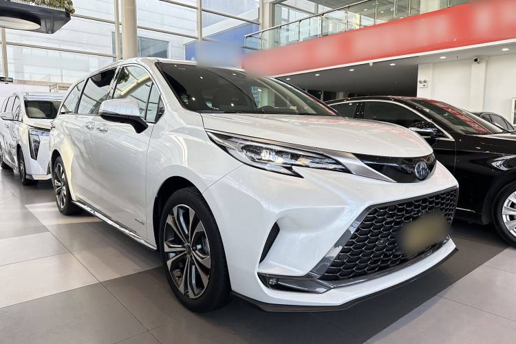 Used Toyota Granvia 2022 2.5L Hybrid Flagship Edition Exterior 2