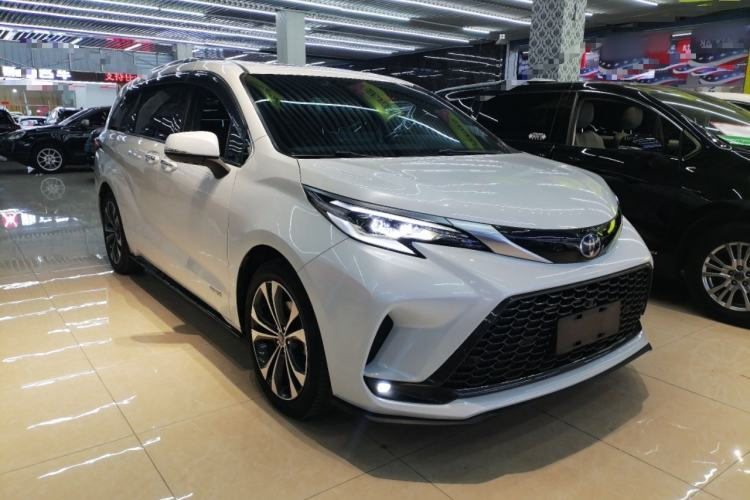 Used Toyota Granvia 2022 2.5L Hybrid Flagship Edition Exterior 2