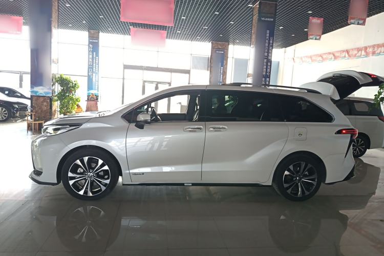Used Toyota Granvia 2022 2.5L Hybrid Flagship Edition Exterior 3