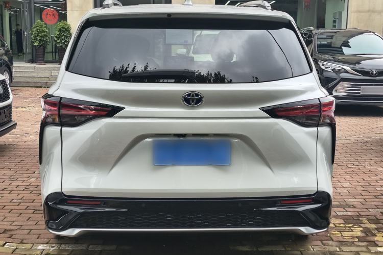 Used Toyota Granvia 2022 2.5L Hybrid Flagship Edition Exterior 4