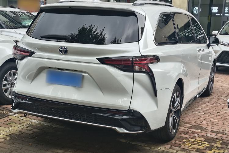 Used Toyota Granvia 2022 2.5L Hybrid Flagship Edition Exterior 5