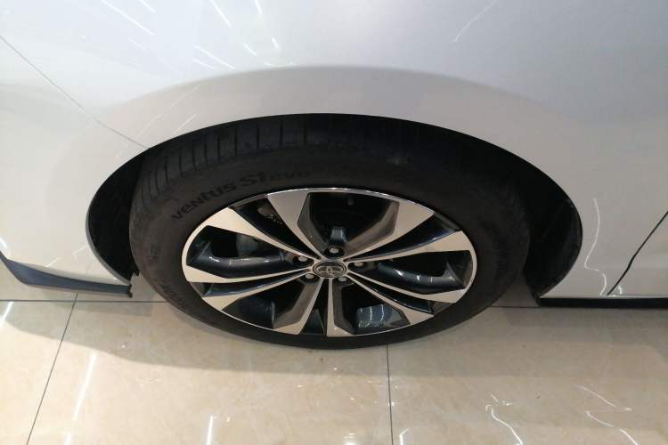 Used Toyota Granvia 2022 2.5L Hybrid Flagship Edition Exterior 7
