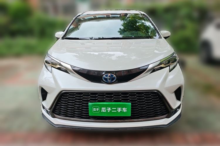Used Toyota Granvia 2022 2.5L Hybrid Flagship Edition Front