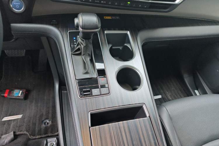 Used Toyota Granvia 2022 2.5L Hybrid Flagship Edition Gear Lever