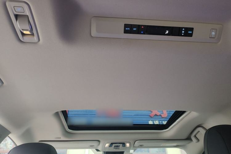 Used Toyota Granvia 2022 2.5L Hybrid Premium Edition Headliner