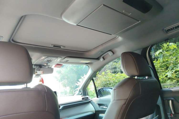 Used Toyota Granvia 2022 2.5L Hybrid Flagship Edition Headliner
